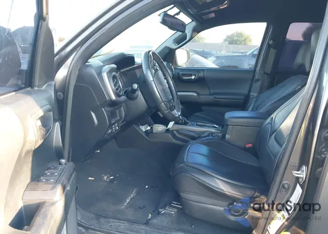 2017 Toyota Tacoma Trd Sport z USA, uszkodzony, nr VIN 3TMBZ5DNXHM006866